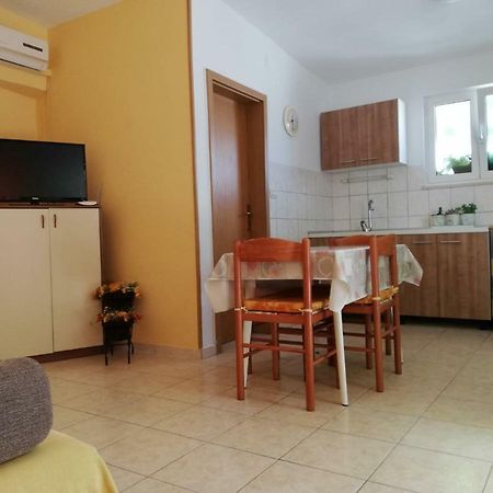 Apartment Center Tonka Makarska Bagian luar foto