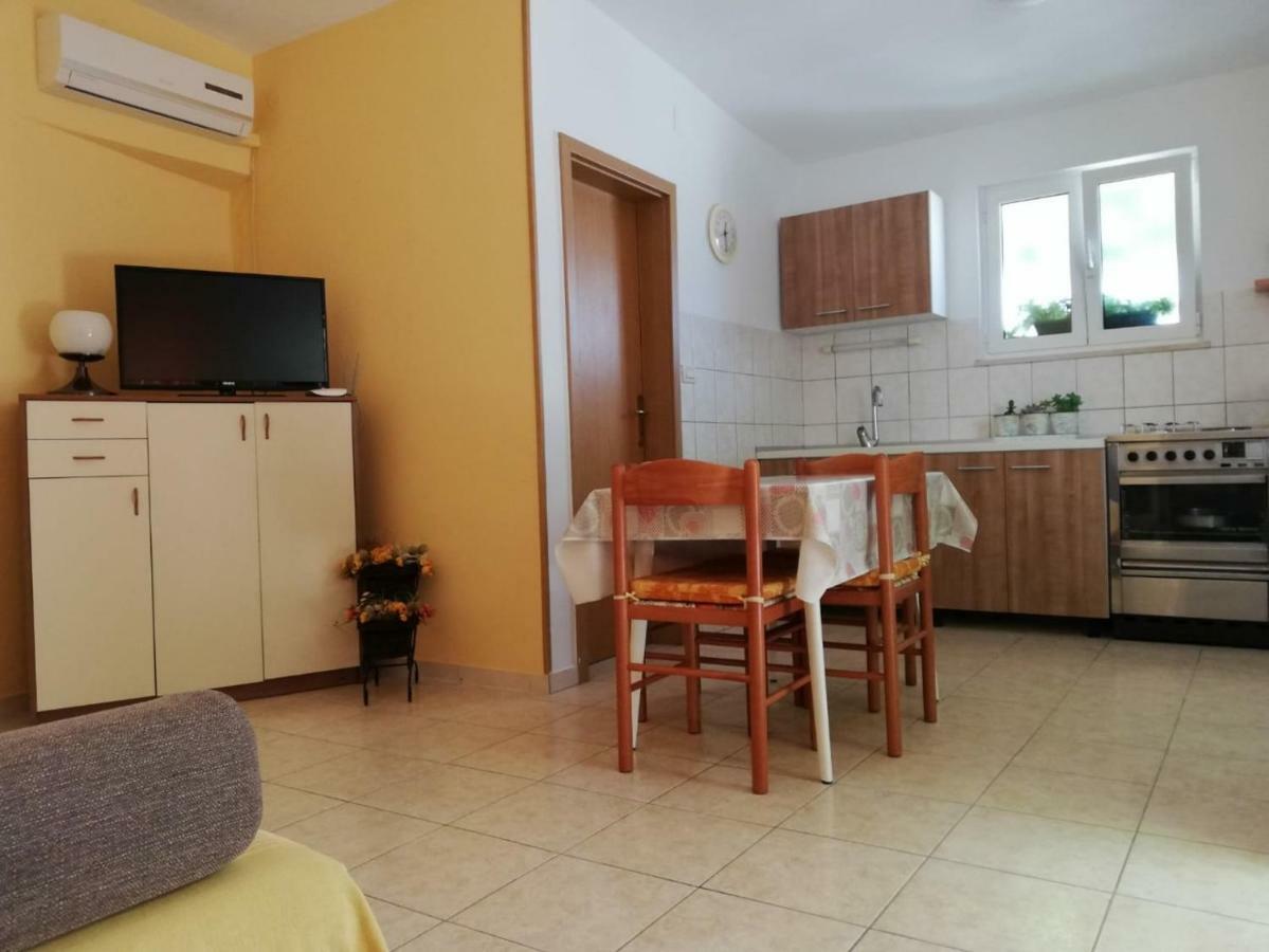 Apartment Center Tonka Makarska Bagian luar foto