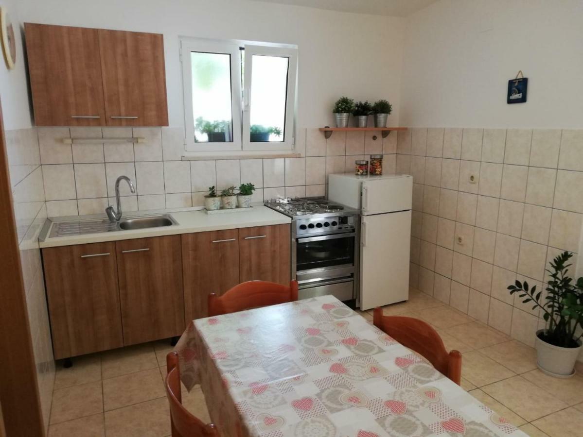 Apartment Center Tonka Makarska Bagian luar foto
