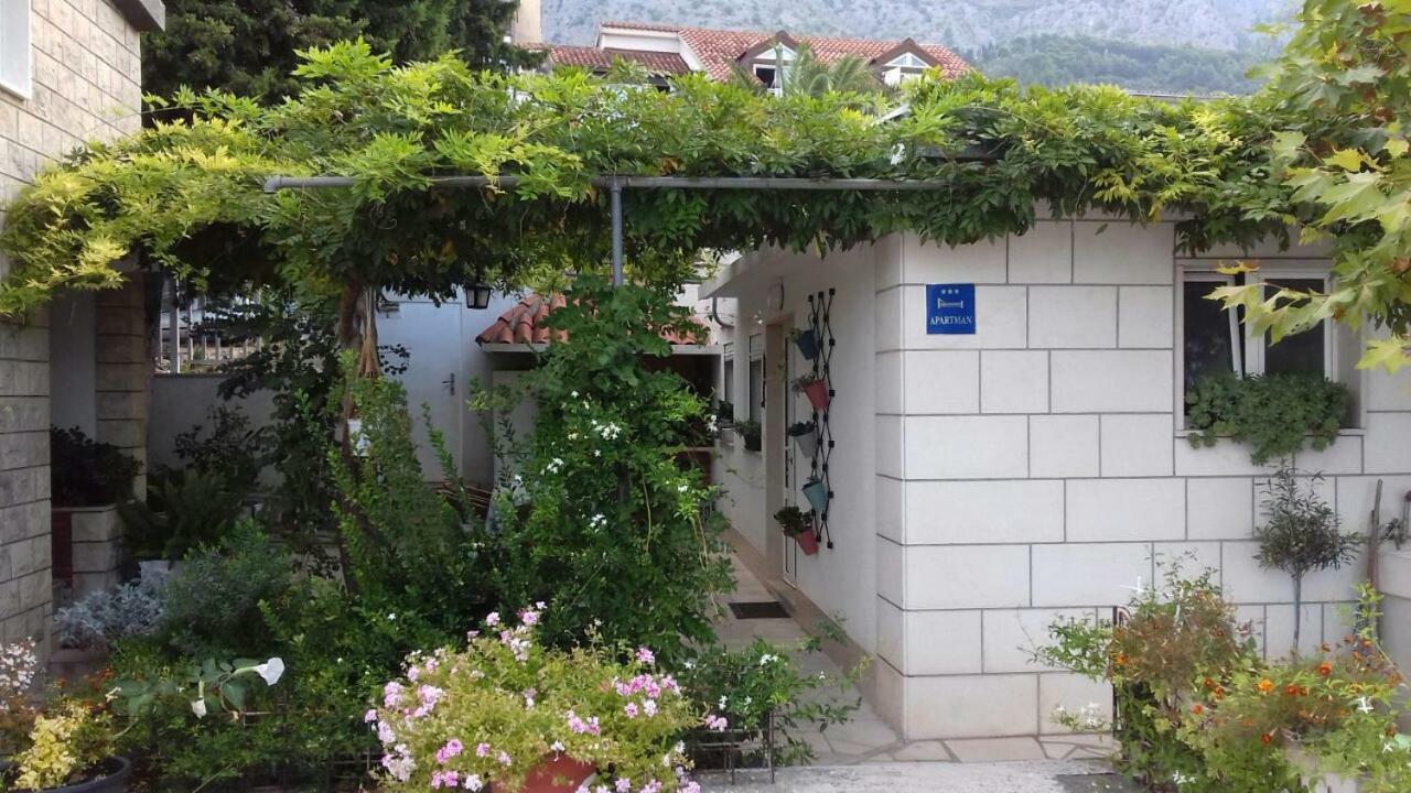 Apartment Center Tonka Makarska Bagian luar foto