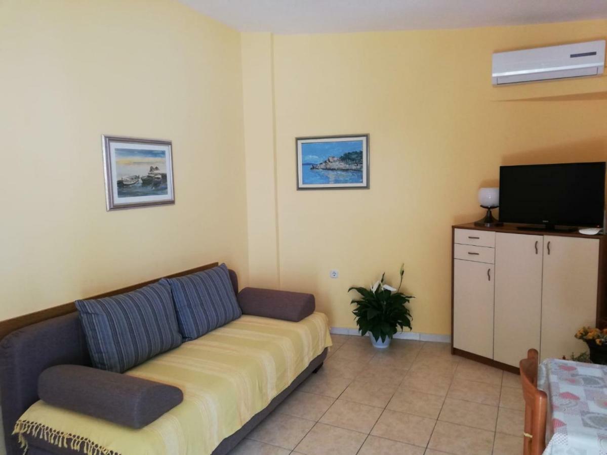Apartment Center Tonka Makarska Bagian luar foto